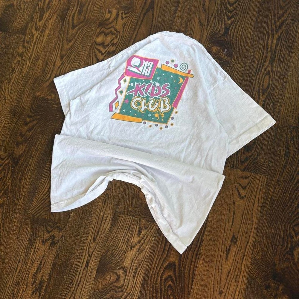 Vintage 90s Q13 Kids Club Seattle TV IS Bank Single Stitch Graphic Promo Tee L